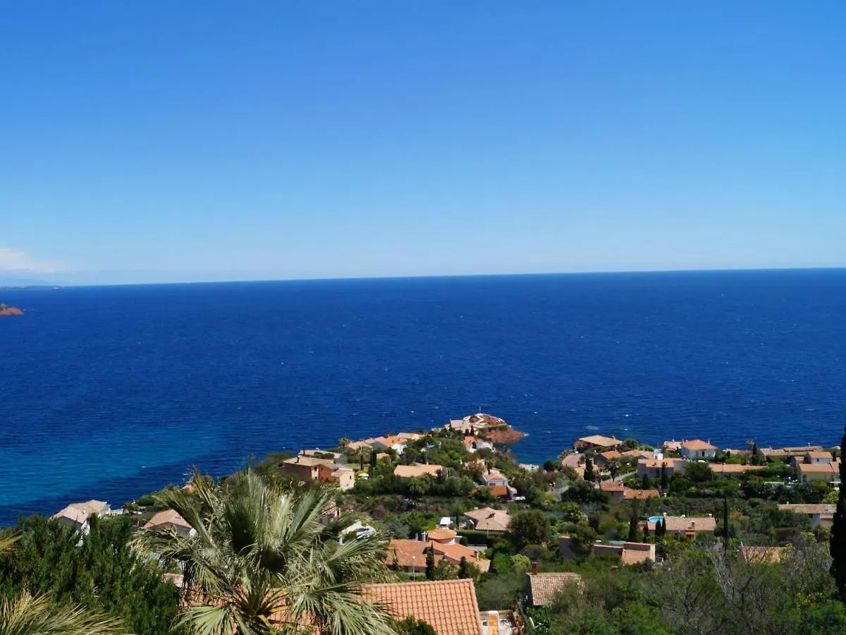 Villa In Antheor With Private Swimming Pool Saint-Raphael  0*, Saint-Raphael (Var) France